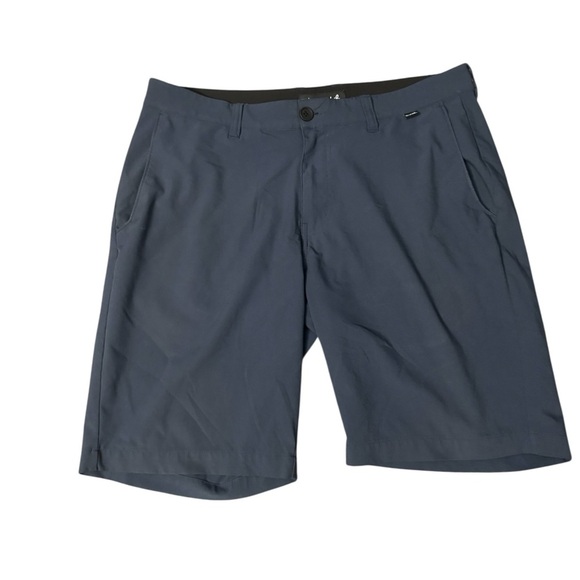 Men's Travis Matthew Blue Shorts Size 34 - Picture 1 of 3